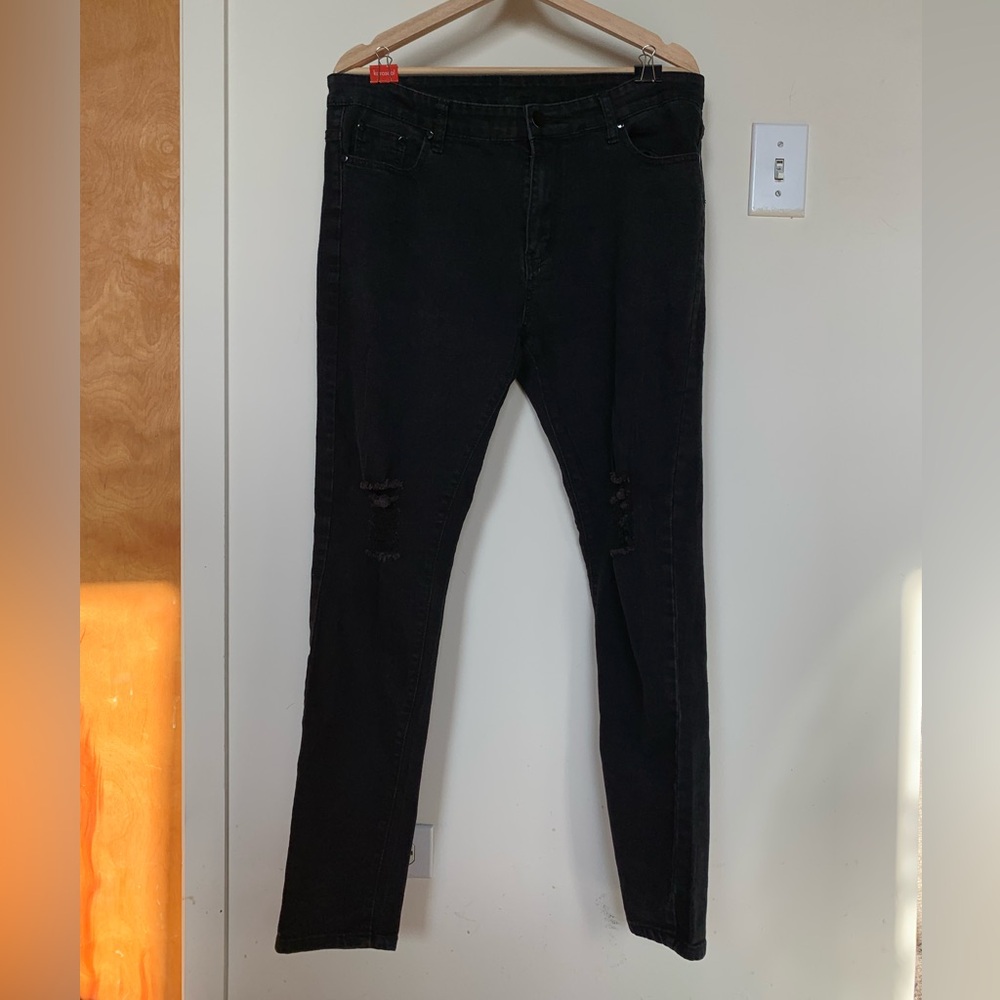 Black skinny jeans